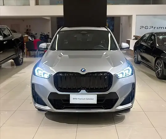 BMW IX1 - Imagem 2