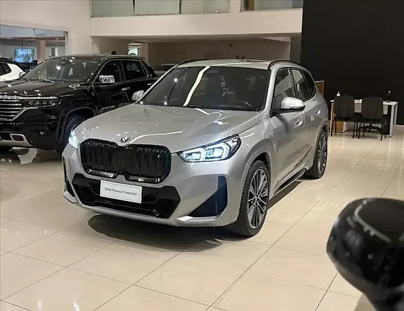 BMW IX1 - Imagem 3
