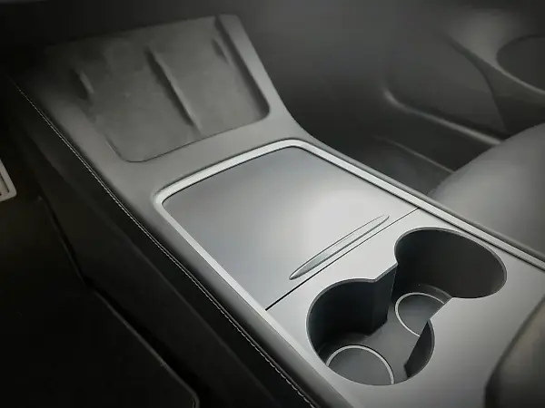 Tesla Model 3 - Imagem 9