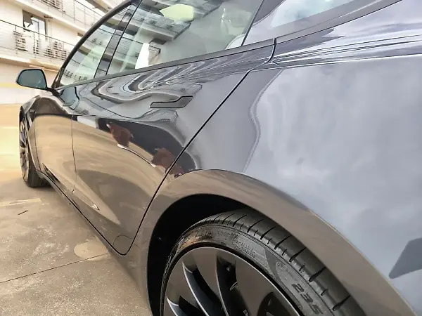 Tesla Model 3 - Imagem 13