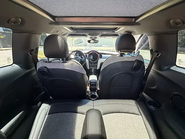 Mini Cooper SE - Imagem 11