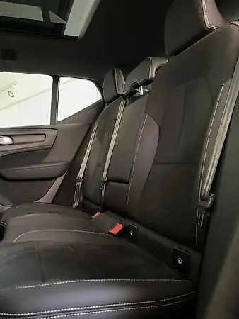 Volvo XC40 Recharge - Imagem 12