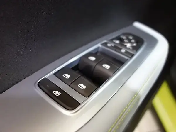 BYD Dolphin - Imagem 13