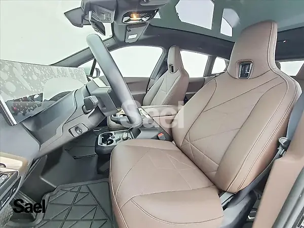 BMW Ix - Imagem 9