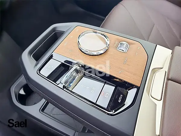 BMW Ix - Imagem 13