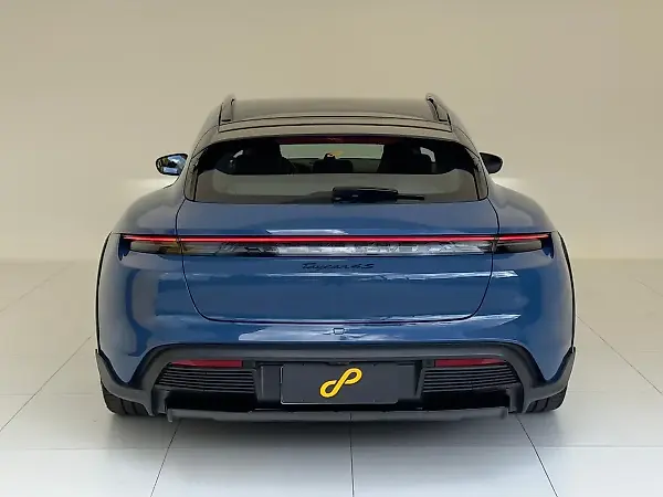 Porsche Taycan - Imagem 4