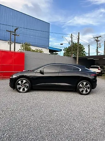 Jaguar I-pace - Imagem 8