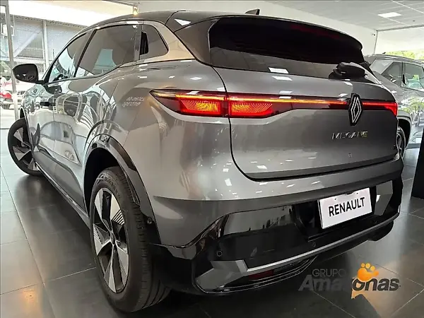Renault Megane E-tech Electric - Imagem 7