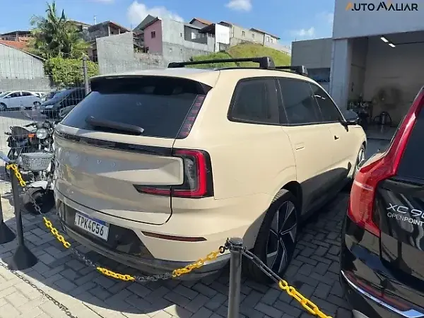 Volvo Ex90 - Imagem 3
