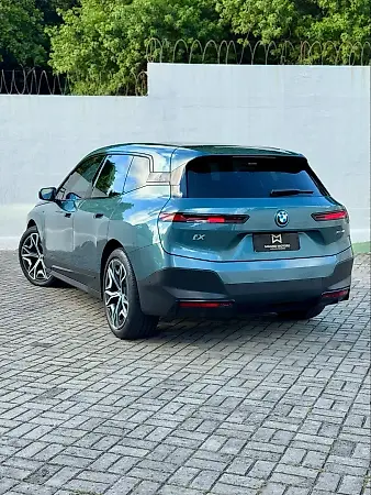 BMW Ix - Imagem 4