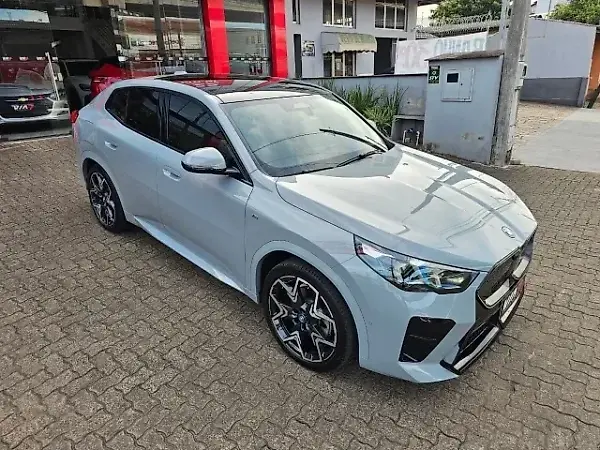 BMW IX2 - Imagem 5