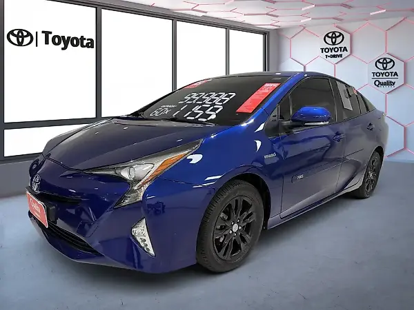 Toyota Prius Gen-4 - Imagem 1