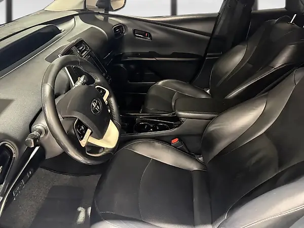 Toyota Prius Gen-4 - Imagem 7