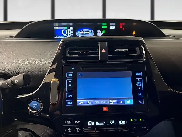 Toyota Prius Gen-4 - Imagem 9