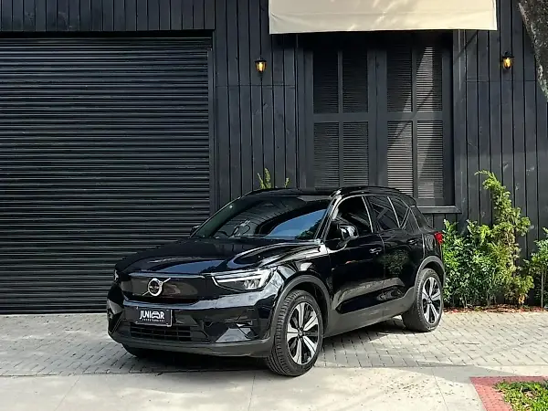 Volvo XC40 Recharge - Imagem 1