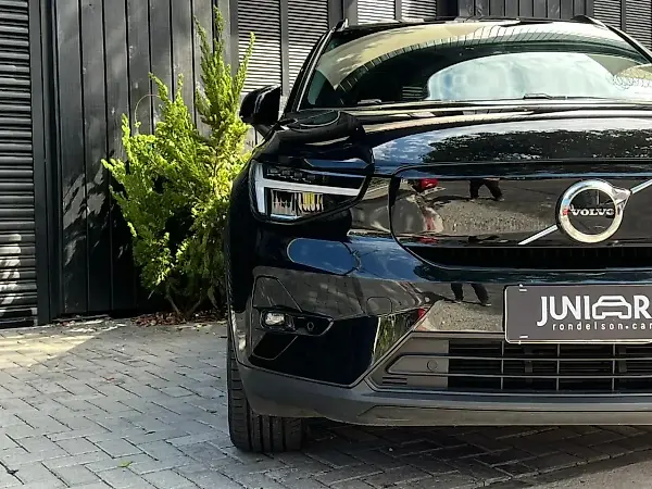 Volvo XC40 Recharge - Imagem 2