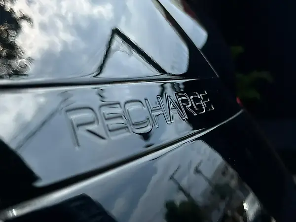 Volvo XC40 Recharge - Imagem 5