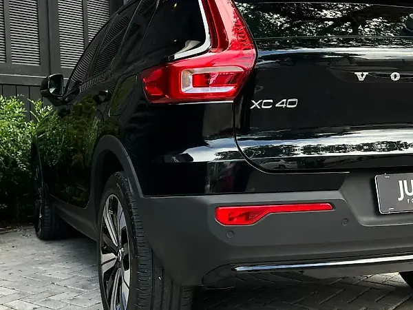 Volvo XC40 Recharge - Imagem 18