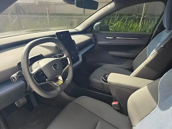 Volvo EX30 - Imagem 4