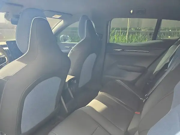 Volvo EX30 - Imagem 5