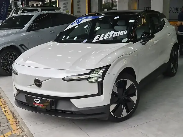 Volvo EX30 - Imagem 3