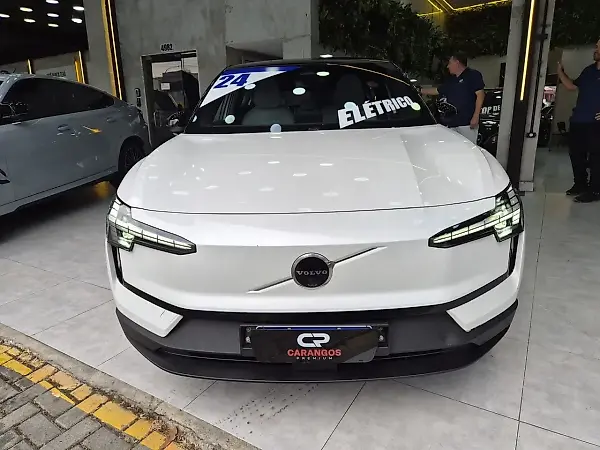 Volvo EX30 - Imagem 2