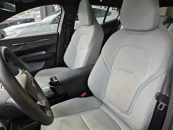 Volvo EX30 - Imagem 13