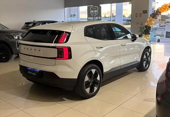 Volvo EX30 - Imagem 7