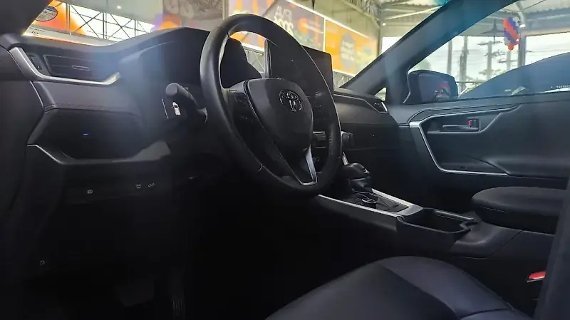 Toyota Rav4 EV - Imagem 2