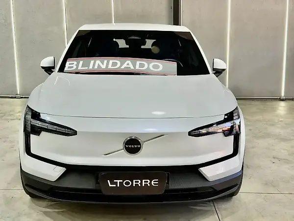 Volvo EX30 - Imagem 2