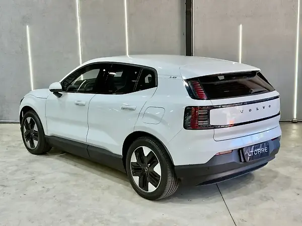 Volvo EX30 - Imagem 8