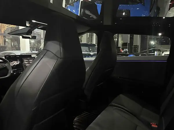 Tesla Cybertruck - Imagem 11
