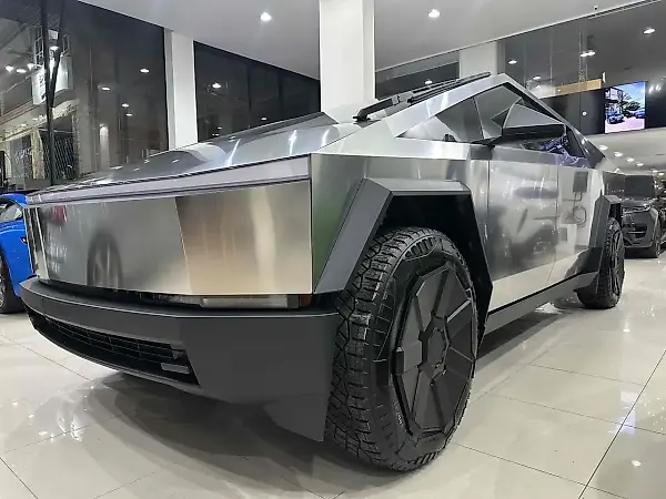 Tesla Cybertruck - Imagem 14