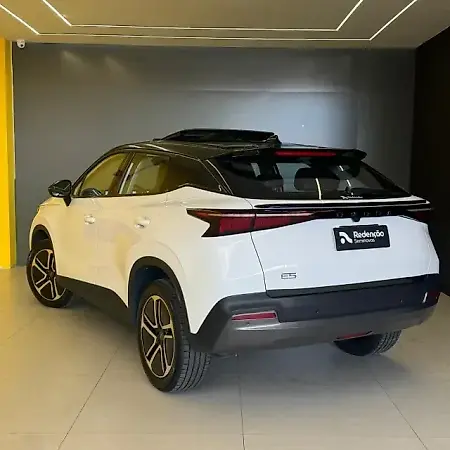 Omoda E5 - Imagem 3