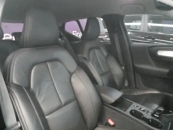 Volvo XC40 - Imagem 8