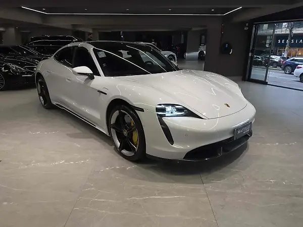Porsche Taycan - Imagem 5