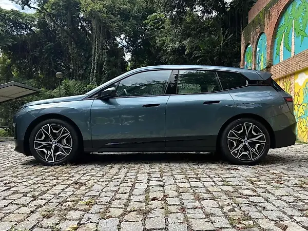 BMW IX2 - Imagem 5
