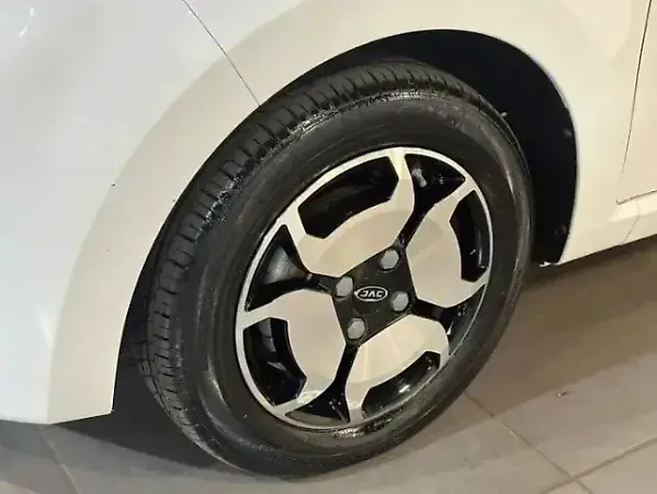 JAC E-JS1 - Imagem 18