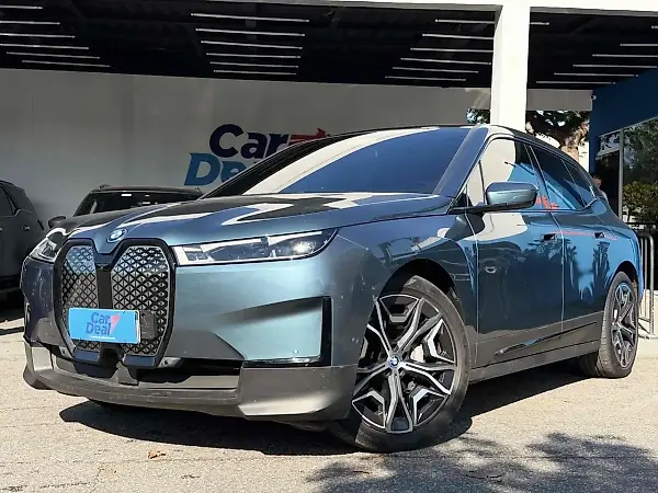 BMW Ix - Imagem 1