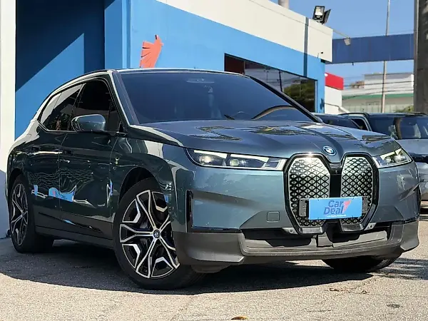 BMW Ix - Imagem 2