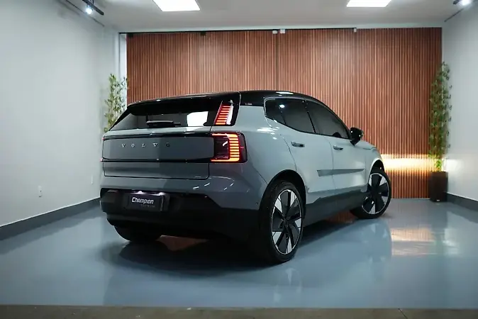 Volvo EX30 - Imagem 2