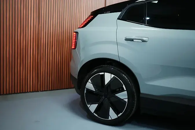 Volvo EX30 - Imagem 5