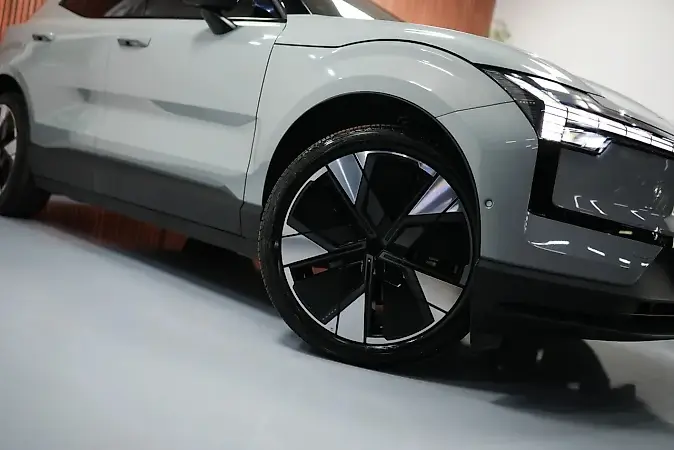 Volvo EX30 - Imagem 7