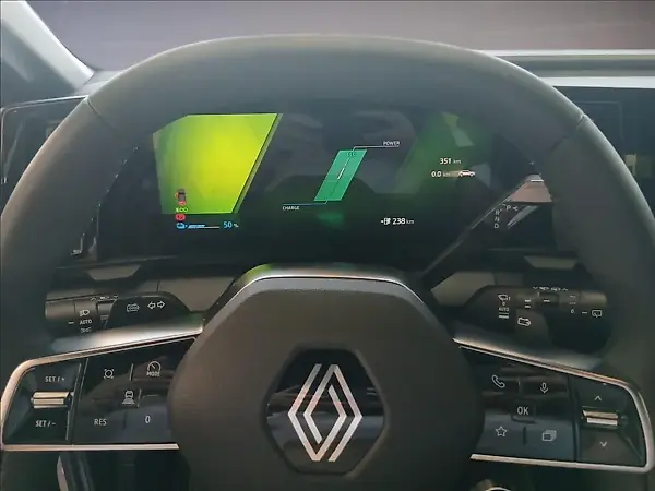Renault Megane E-tech Electric - Imagem 8