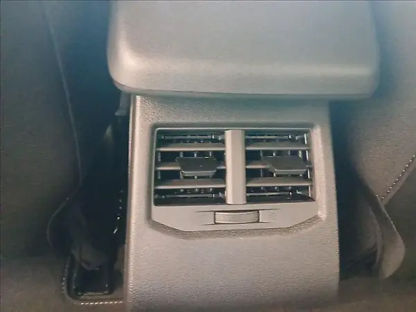 Renault Megane E-tech Electric - Imagem 15