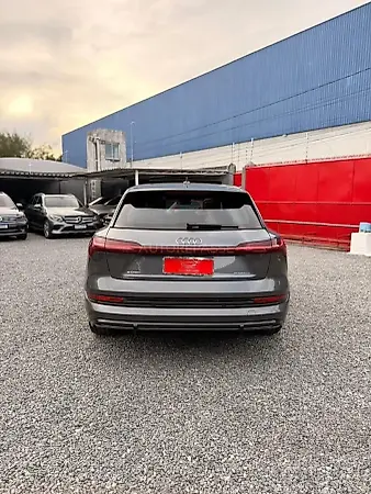 Audi E-tron Sportback - Imagem 6