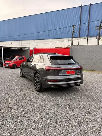 Audi E-tron Sportback - Imagem 7