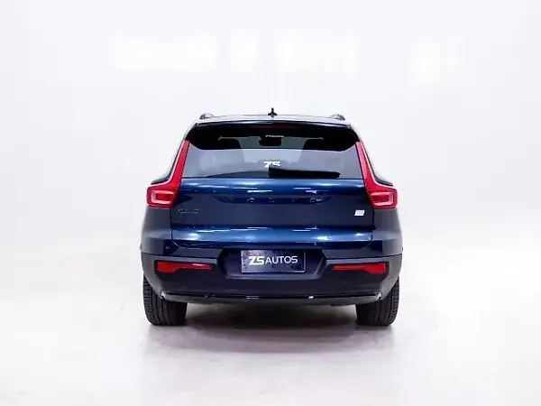 Volvo XC40 - Imagem 12