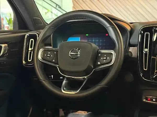 Volvo C40 Recharge - Imagem 11