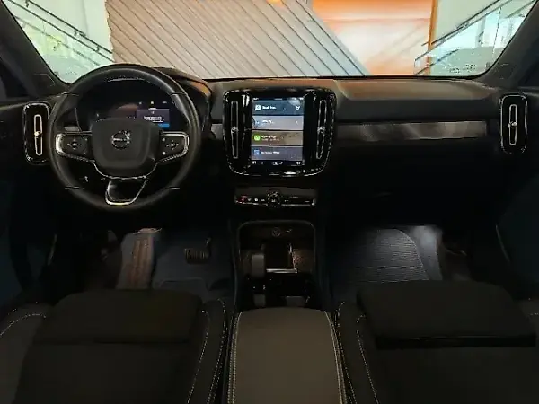 Volvo C40 Recharge - Imagem 13